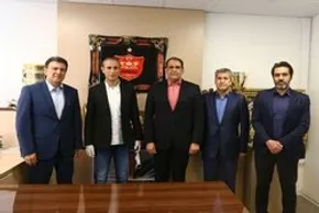 عکس/ واکنش تماشایی ترابی به صعود پرسپولیس