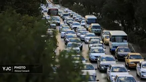 فیلم/ بلاتکلیفی تاکسی‌های اینترنتی در محدودیت‌های کرونایی