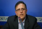 درخواست ۲۰ نماینده برای ممنوع‌الخروجی «سیف»