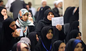عکس/ نامه‌ی دختر چینی به رهبر انقلاب