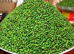 نوبرانه ها رسیدند/چغاله بادام کیلویی ۲۰۰ هزار تومان