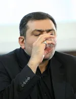 رقص دختر جوان در متروی تهران جهانی شد!