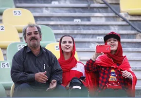 عکس/ دروازه‌بان استقلال پدر شد