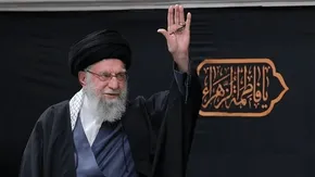 فیلم| حضور فرزندان رهبر شهید انقلاب در مراسم چهلم