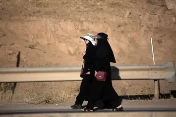 تصاویر| زائران پیاده حرم رضوی