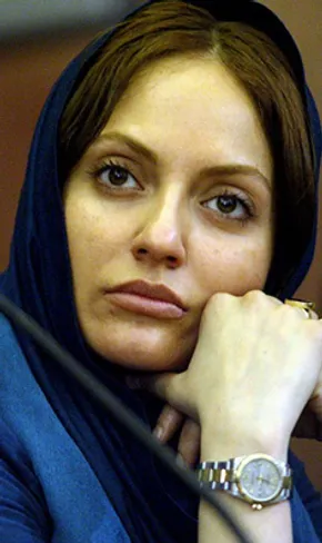 عکس/ مهناز افشار روی کابینت آشپرخانه‌!
