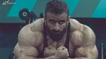 عکس | تصویر رهبر انقلاب روی تلفن همراه هادی چوپان