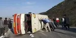 واژگونی مینی‌بوس حامل دانش‌آموزان در کرمانشاه / جان باختن ۲ نفر