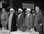 دیدار روحانی با خانواده سه شهید دفاع مقدس +عکس