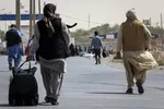 چرا پلیس اتباع افغانستانی را می‌گیرد و دوباره رها می‌کند؟