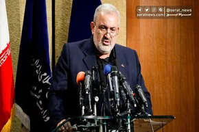 فیلم /قرآن‌های سالم در میان شعله‌های آتش در جریان اقدام تروریستی جیش الظلم در سیستان و بلوچستان