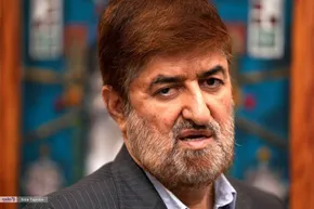 تصاویر/ حمله به تاکسی حامل مطهری