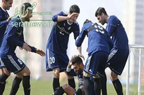 عکس/ سلفی قوچان نژاد با اسطوره فوتبال هلند