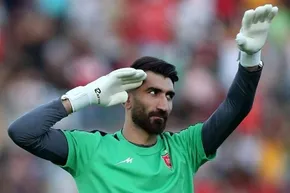 فیلم| درگیری لفظی معاون حقوقی پرسپولیس با وکیل بیرانوند