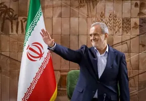 تصاویر| دیدار فرمانده ارتش پاکستان با رئیس‌جمهور