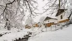 برف و باران در جاده‌های کشور و انسداد ۶ محور مواصلاتی