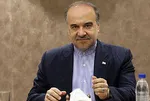 وزیر ورزش به‌خاطر مدیر دوتابعیتی تذکر گرفت