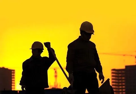دستمزد روزانه کارگران ساختمانی در جهان چقدر است؟+ عکس