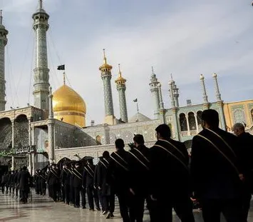 تصاویر| عزاداری سالروز شهادت امام رضا(ع) در حرم حضرت معصومه(س)