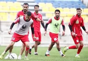 فیلم / اقدام پسندیده بازیکن قطری پرسپولیس در لحظه افطار
