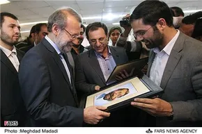 عکس/ دست‌خط و امضای علی لاریجانی