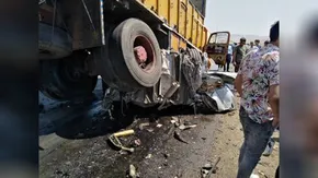 فیلم | متلاشی شدن پراید در تصادف مرگبار با پژو ۲۰۷ در بزرگراه صیاد