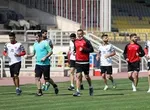 گل‌محمدی: شرایط عجیب و غریبی داریم