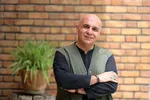 رسوایی گاندو دلیل این کار بود؟