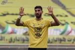 عکس / درگیری شدید هواداران پرسپولیس و نساجی در ورزشگاه