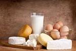 آیا لبنیات و کلسیم دشمن کلیه‌ها است؟