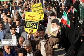 تصاویر / تجمع خودجوش تهرانی‌ها در حمایت از تنبیه متجاوز