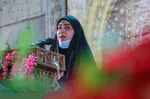 تصاویر / زینب سلیمانی در مراسم چهلمین روز شهادت مستشاران نظامی ایران در سوریه