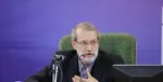 لاریجانی: به خاطر عظمت انقلاب از سیاه‌نمایی پرهیز شود