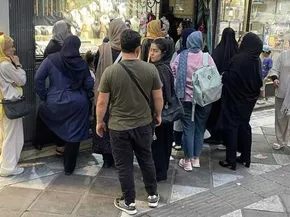 تصاویر| آماده‌سازی ضریح نورانی امیرالمؤمنین(ع) برای روزهای پایانی صفر