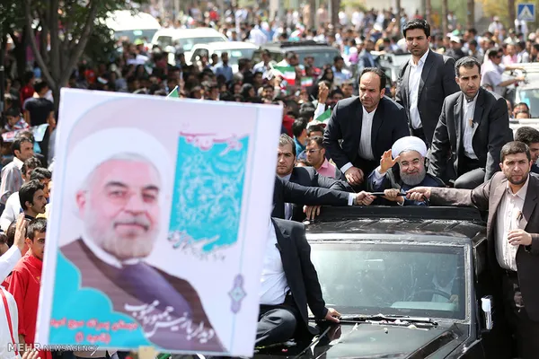 پلاکارد یکی از دبستان های پسرانه کرمان