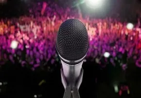 عباس قادری: ۴۵ سال منتظر لحظه درد و دل با یک مسئول بودم/ میخواهم یک کنسرت بزرگ در ایران برگزار کنم