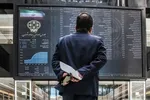 روند متعادل بازار سهام در نیم ساعت نخست معاملات