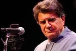 شجریان از دیشب در کما به سر می‌برد