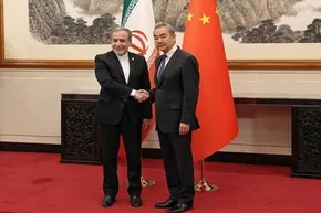 فیلم| عکس العمل وزیر دفاع آمریکا به یک نشانه نزدیک بودن جنگ