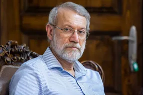 شهید لاریجانی اهل مذاکره عزتمندانه بود نه «ولعِ» تسلیم