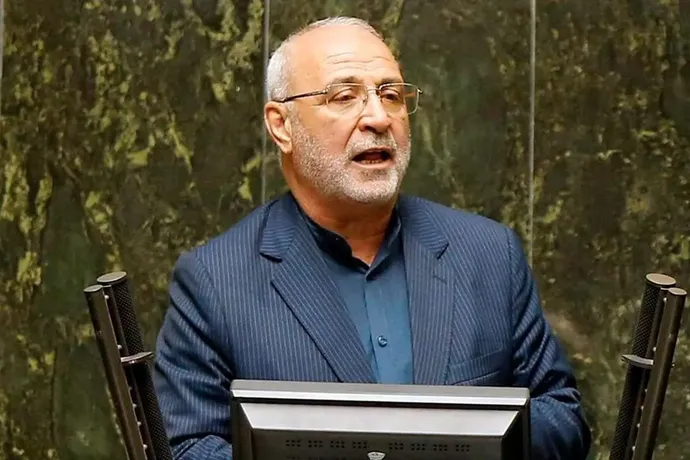 فیلم| حاجی دلیگانی: امارات باید خسارت‌هایی که به ما وارد کرده را با واگذاری سرزمین و امکاناتش جبران کند