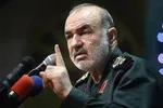 پرچم‌های انتقام در بدرقه شهید شادمانی به اهتزاز درآمدند