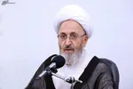 آیت‌الله نوری‌همدانی: مشکلات معیشتی مردم را آزار می‌دهد/ مسئولان پای درد مردم بنشینند/ اختلافات را به جامعه نکشانید