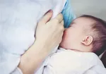 شیر مادر بهترین ماده غذایی برای نوزادان
