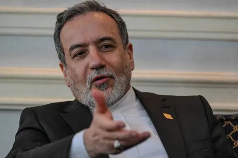 پست اینستاگرامی عراقچی درباره دانش آموزان مینابی