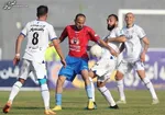 تصویری جدید از جنجالی‌ترین صحنه بازی استقلال؛ پنالتی بود؟