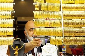 فیلم| پیش بینی عجیب از بازار طلا؛ قیمت طلا به ۱۰ میلیون می‌رسد؟