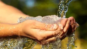 فیلم / بحران آب در ۲۶۰ شهر و مسئله شیرین‌سازی آب دریا