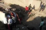 واژگونی مینی‌بوس برای ۲۰ مسافر حادثه آفرید