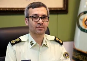 عکس/ قمه عجیب اراذل و اوباش در دست فرمانده انتظامی تهران